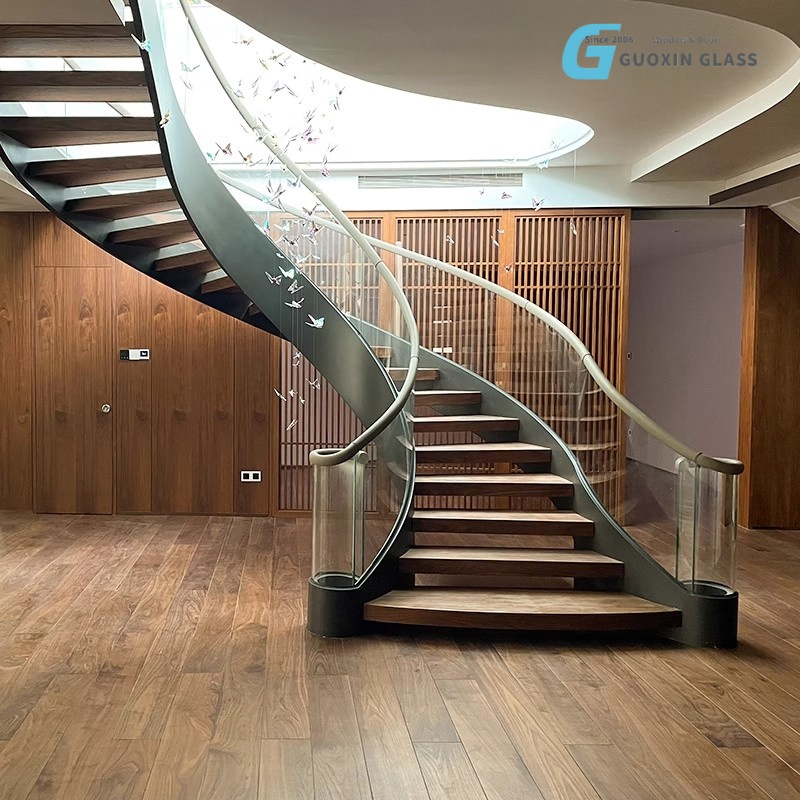 Guoxin Curved Glass Railing for Villas with Fireproof and Waterproof