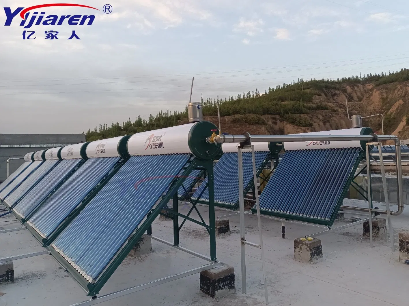 Интегрированный вакуумный солнечный водонагреватель с трубками Krd Titanium