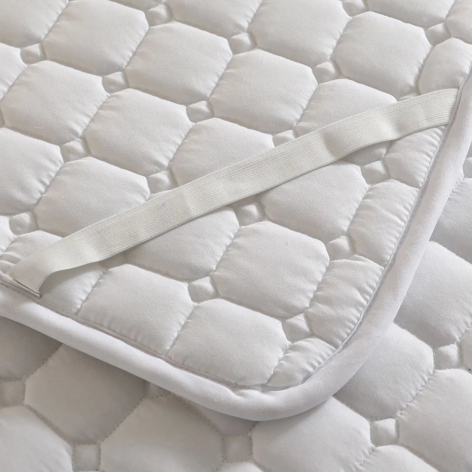 Hotel Mattress Topper Pad Polyester Mattress Cover Bed Microfiber Mattress Protector