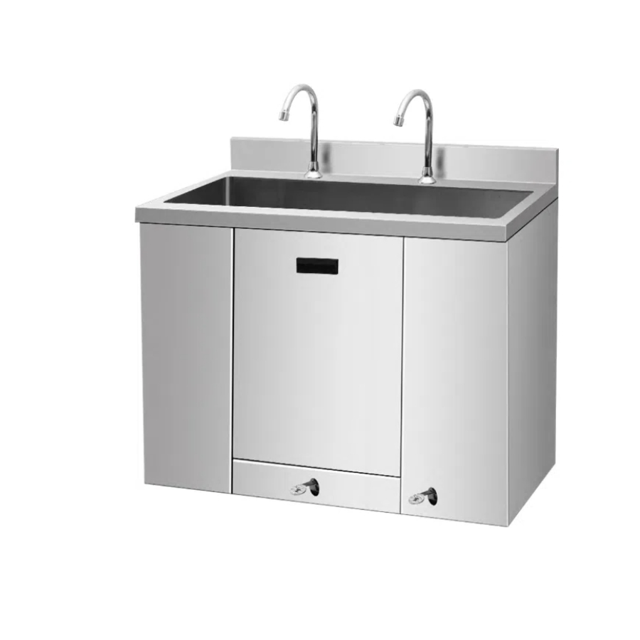 Sleek Medical Water Pool Combines with Stainless Steel Sink