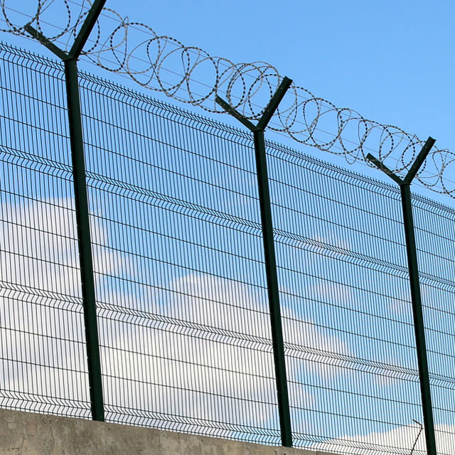 Welded Metal Curvy Wire Mesh Airport Security Fence Supplier