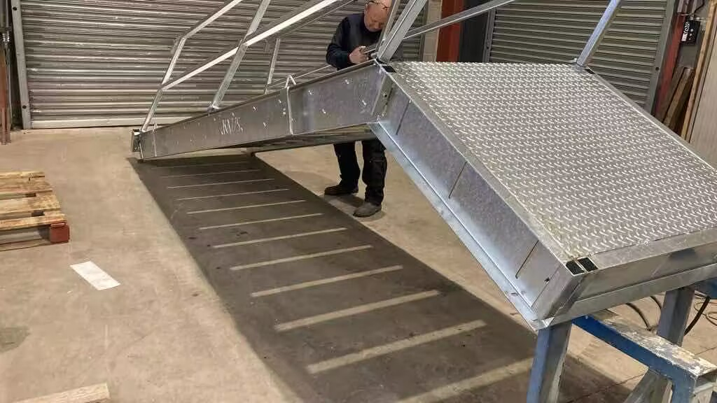 Galvanized Metal Outdoor Steel Structure Staircase