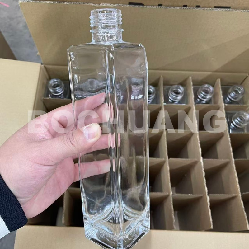 Стеклянные бутылки для воды 330-1000 мл, флинт-стекло