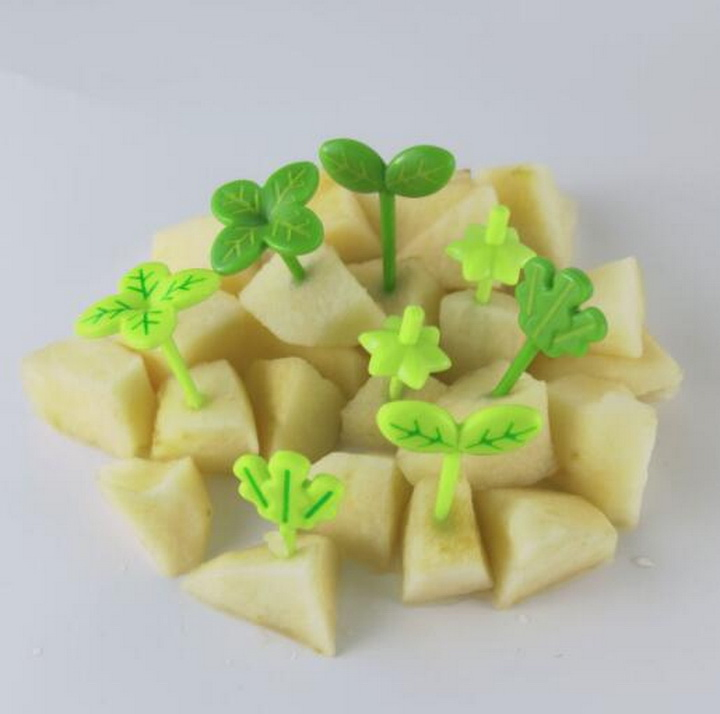 New Style Four-Leaf Plastic Fruit Fork Set of 8 Pieces