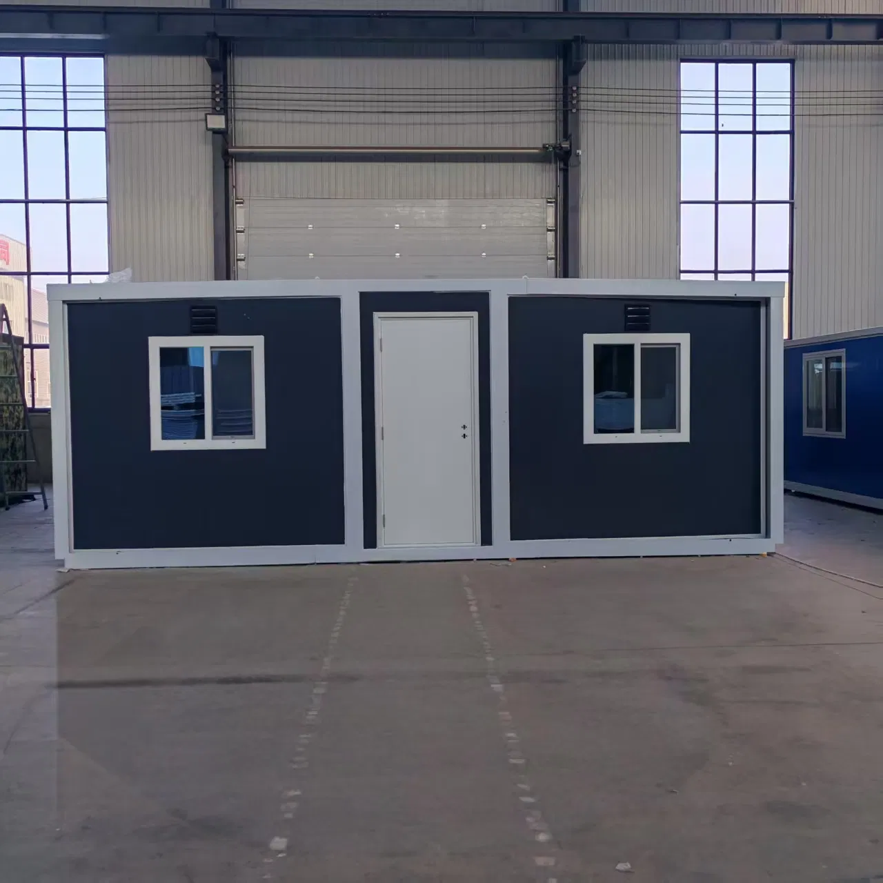 Low Cost Custom Prefab 20/40FT Expandable House with 4 Bedrooms Bathroom for Living Office Hotel