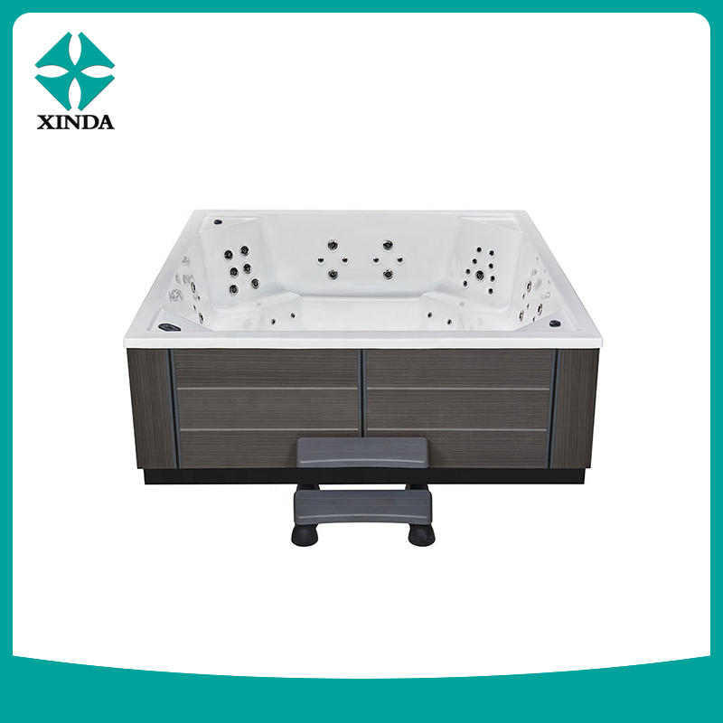 Большой уличный СПА-бассейн Luxury Garden с гидромассажем