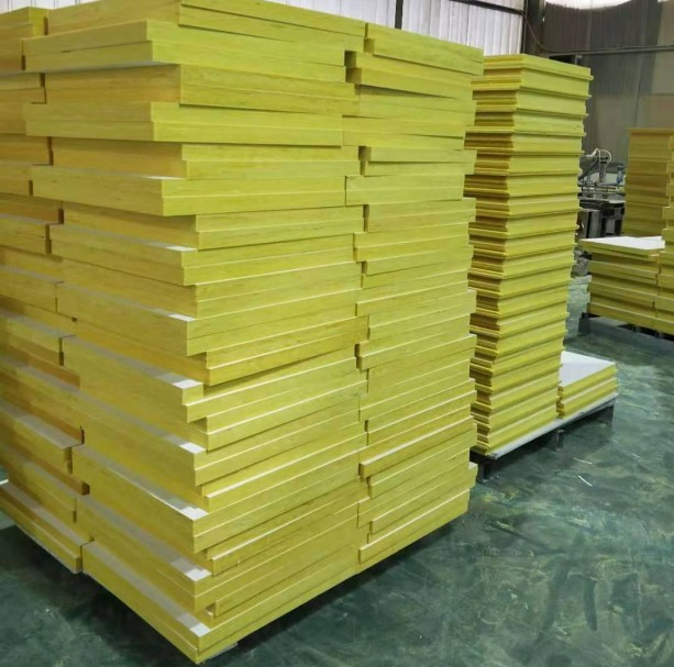 600*600mm White Surface Fiberglass Ceiling Lay in Professional with Acoustical Nrc 0.9