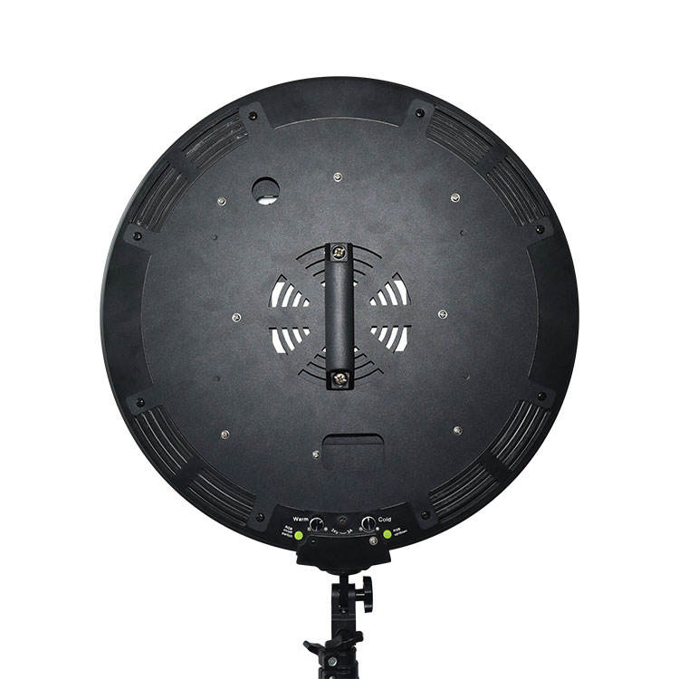 Фотобудка для iPad с кольцевой подсветкой и штативом