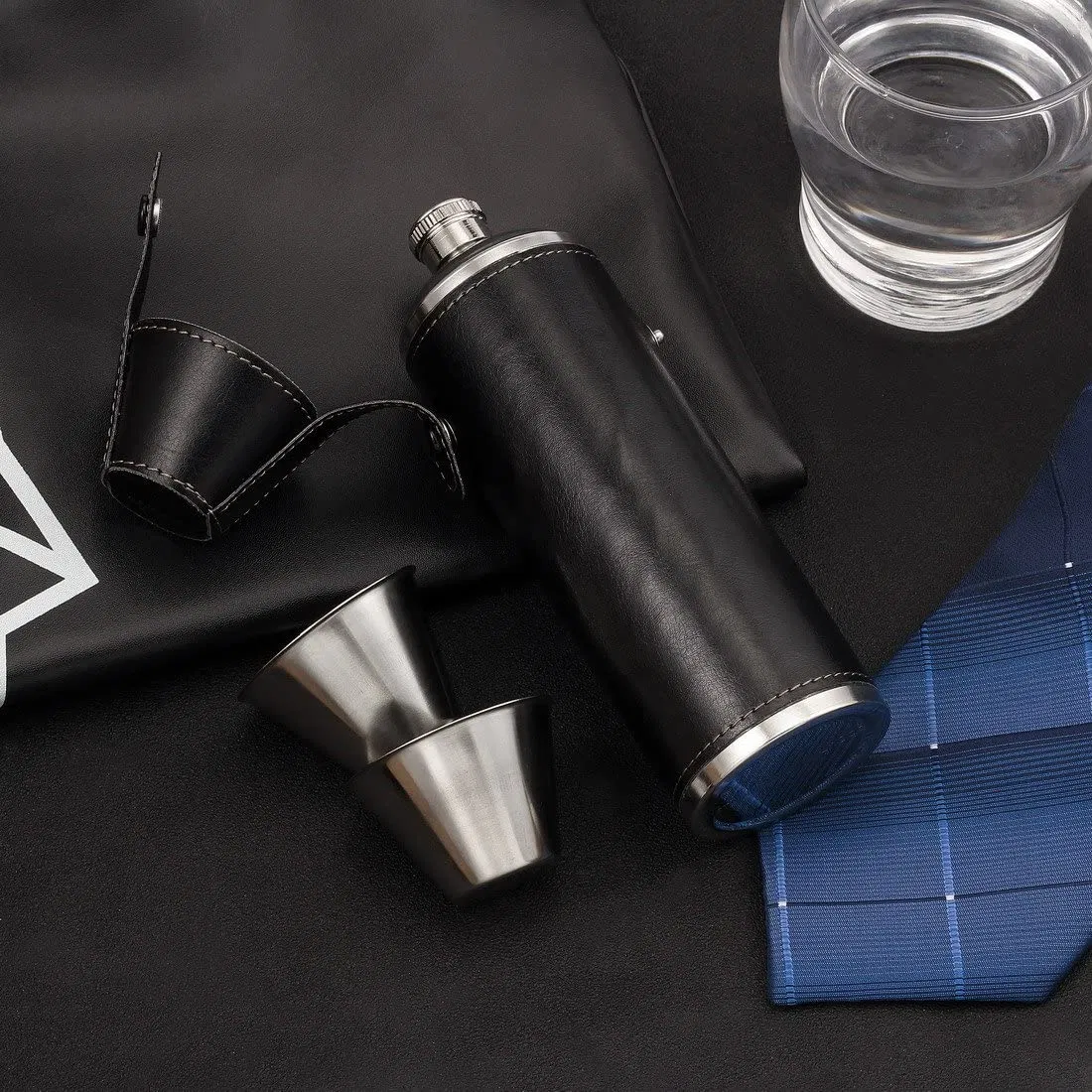 10 Oz Black PU Leather Bucket 304 Leak Proof Hip Flask for Adnams with Funnel and Cups