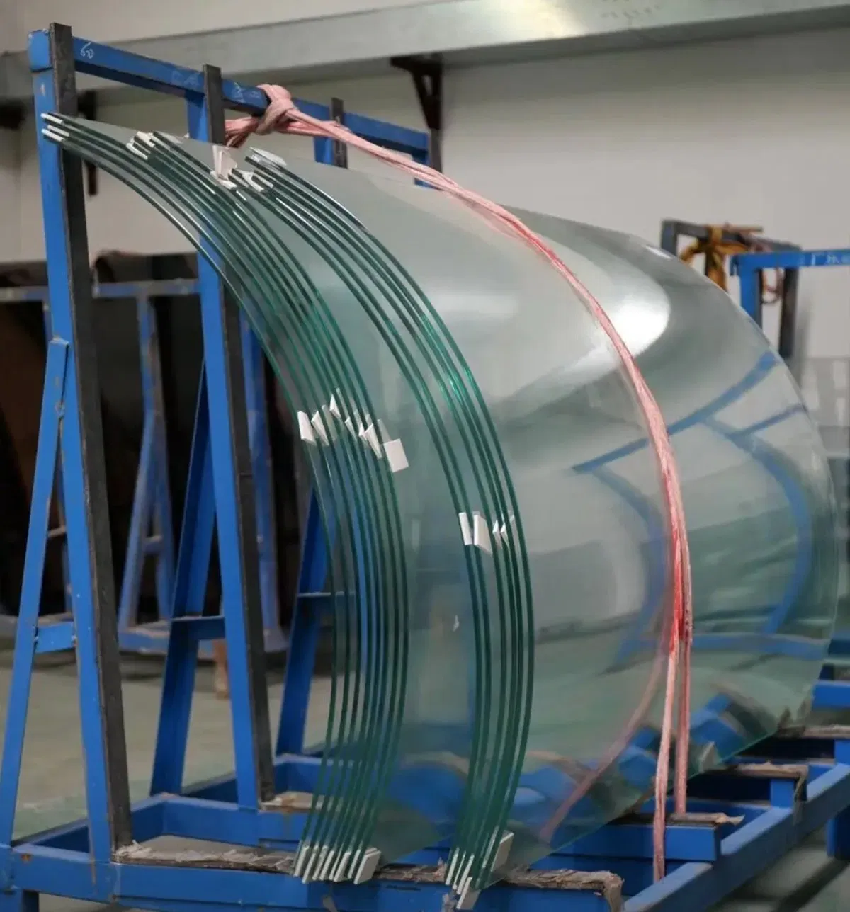 Premium Curved Tempered Glass Solutions for Trendy Environments