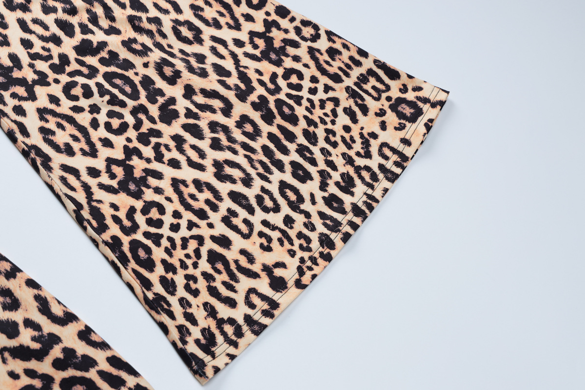 Куртка женская хлопковая с леопардовым принтом