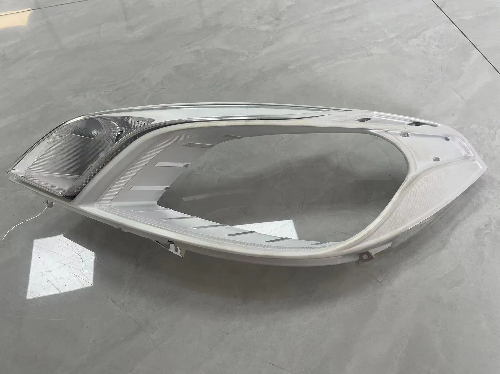 Защитная линза передней фары для китайских авто