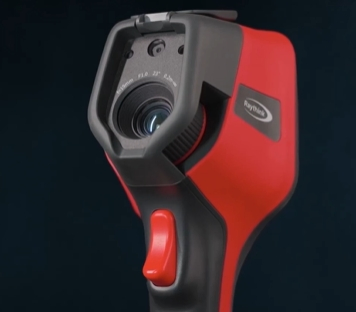 Durable Industrial-Grade RM620 Handheld Camera-IP54 Protection & 6-Hour Battery Life for Harsh Environment Temperature Monitoring