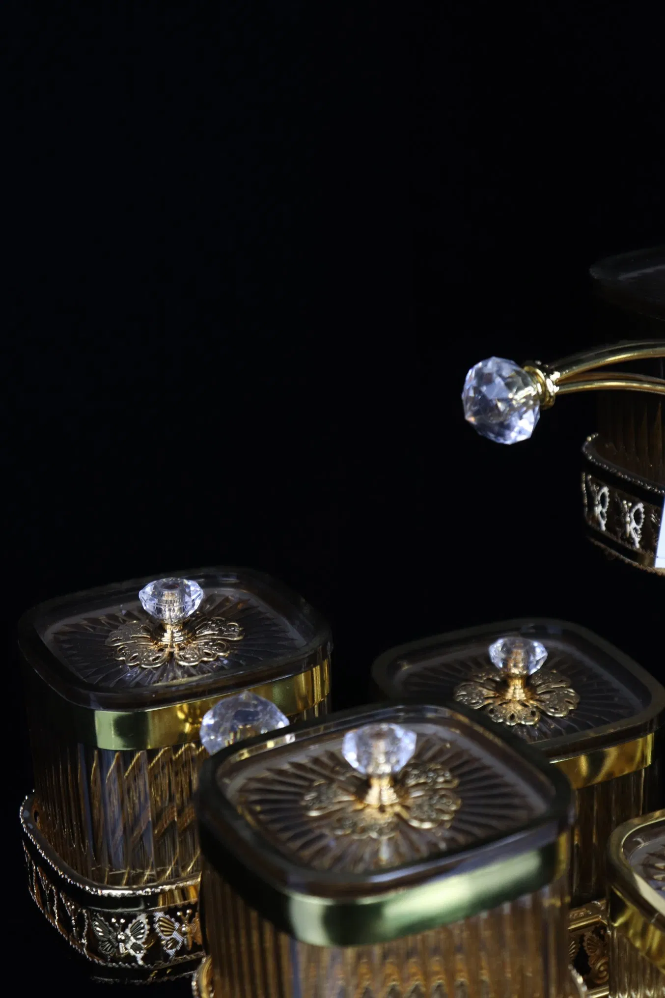 Luxury Home Decor Set, Featuring 6 Square Acrylic Airtight Jars and a Gold-Plated Iron Candy Bowl