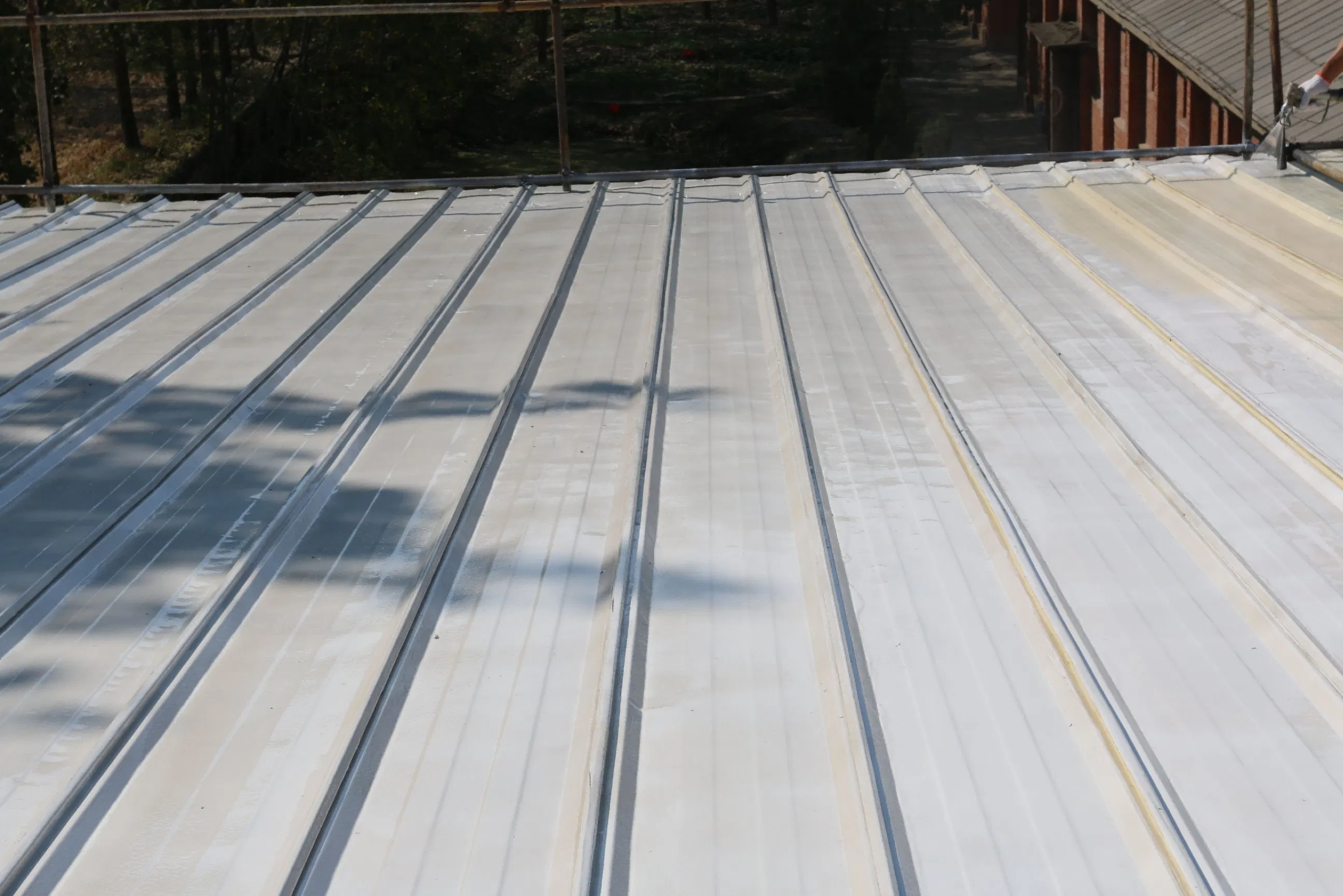 Canlon Polyurethane PU Single-Component Waterproof Coating CE/Reach Certified for Roof Protection