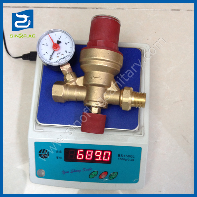 Automatic Brass Heating Plumbing Filling Valve in Solar System