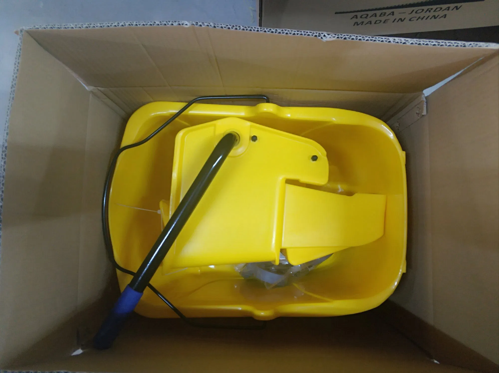 Housekeeping Plastic 32L Wringer Single Bucket Mop Cleaning Trolley