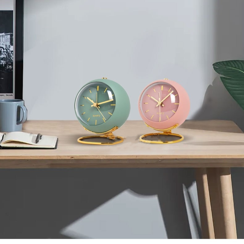 Creative Electronic Simple Children's Alarm New Desktop Bedside Silent Luminous Pointer Clock