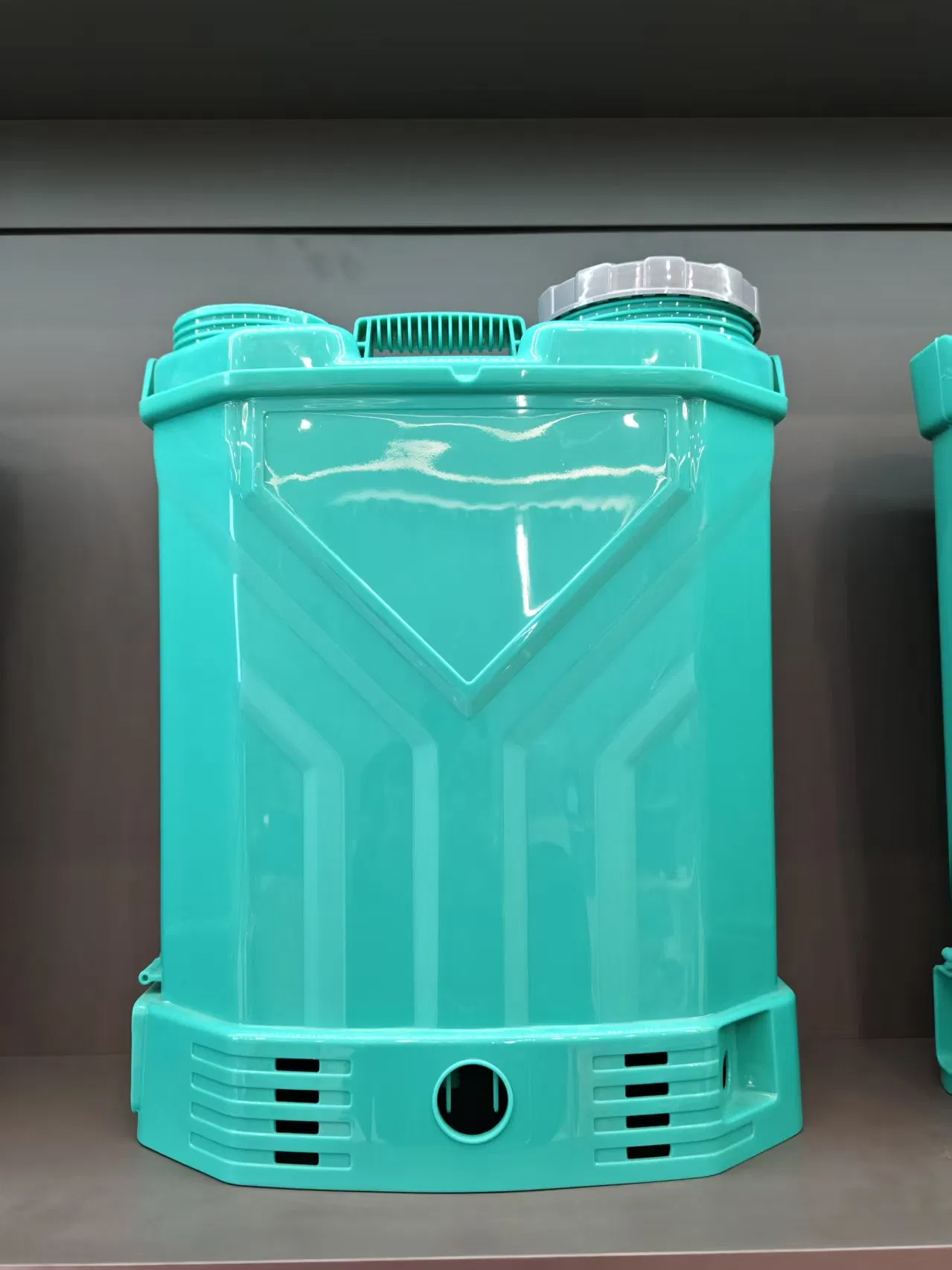 Agricultural/Horticultural Electric Sprayer 20L Backpack Sprayer with Automatic Agitation