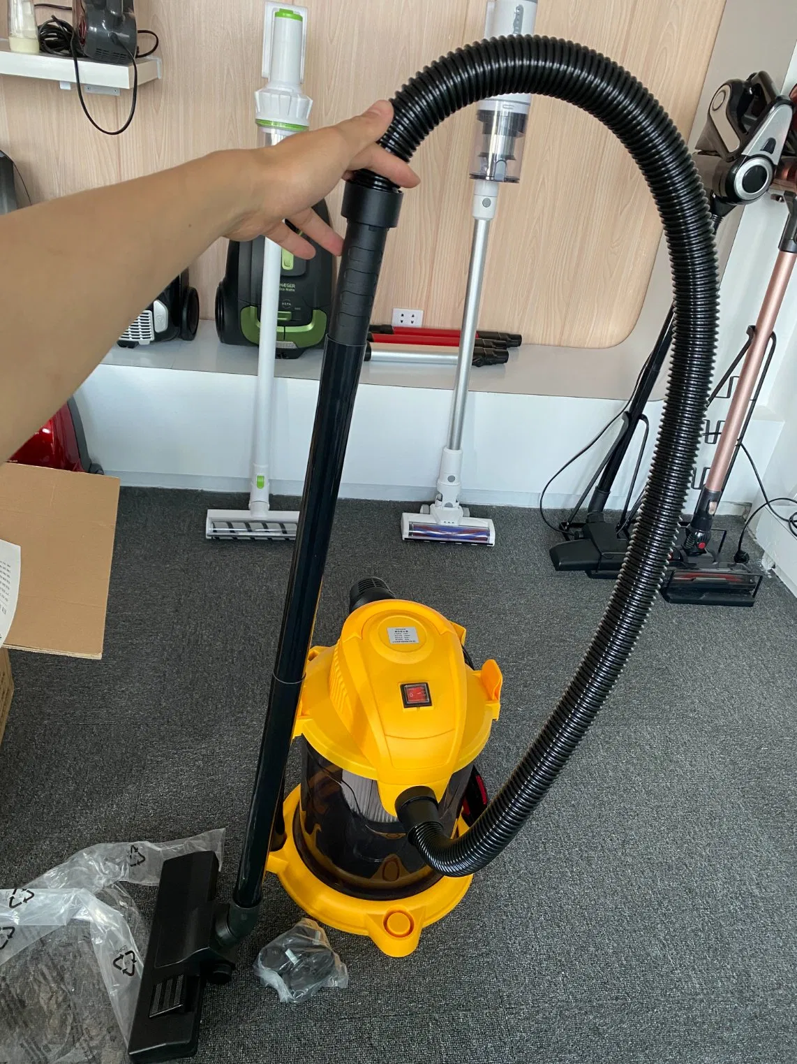 Hot Sale Vacuum Cleaner Wet and Dry 1000W Home Use Carpet Cleaner Machine Drum Vacuum Cleaner