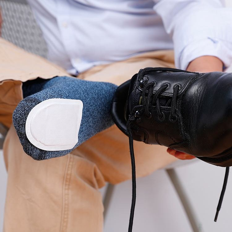 Wholesale Full Adhesive Natural Heat Iron Powder Disposable Non Woven Fabric High Quality Adhesive Toe Warmer Heat Warm Patch