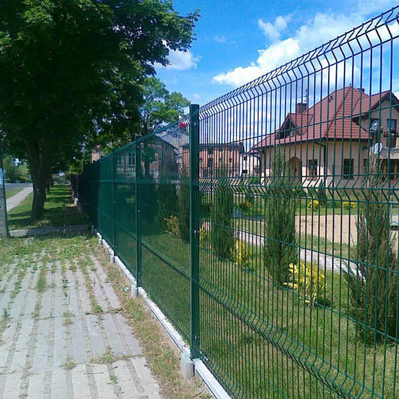 Durable 3D Wire Mesh Fence for Enhanced Security and Privacy