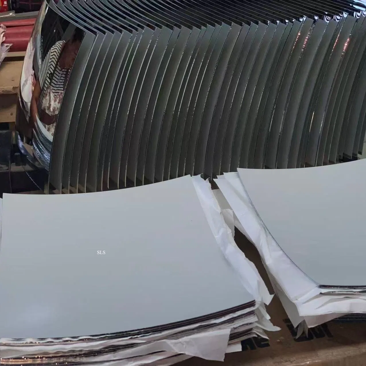 Хромированное изогнутое зеркало заднего вида из стекла 2 мм