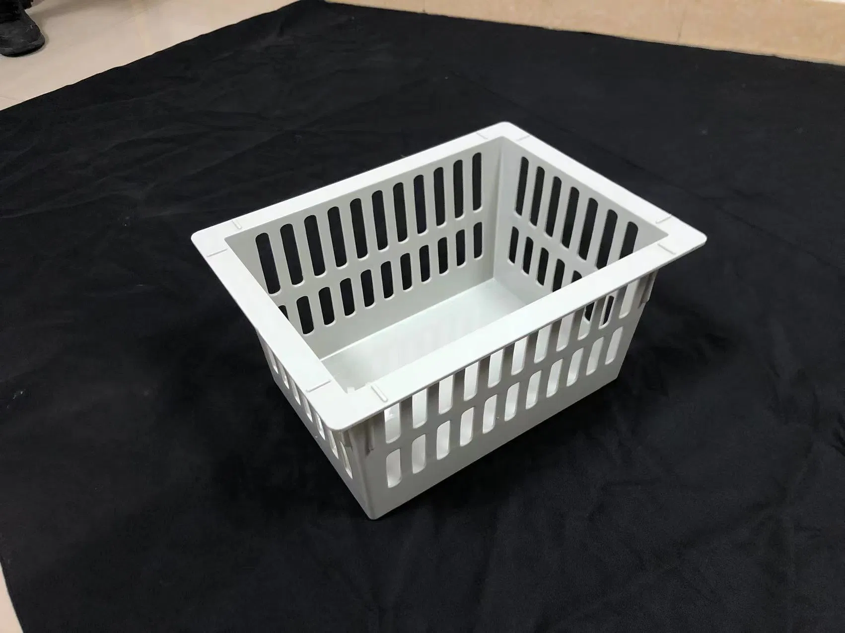 L300xw400xh200 mm Grey Color Plastic Serving Tray Storage Service Medical Trays
