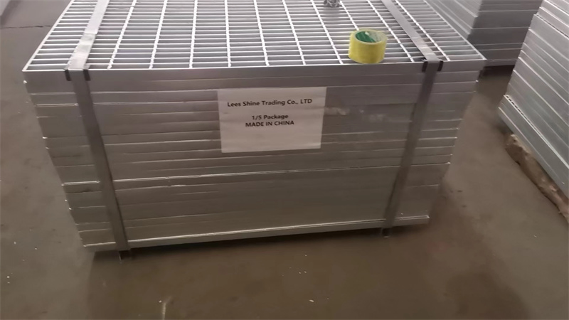 Galvanized Grating Door & Window Pig Grates Grating for Sheep Pigeon Grate Gratings Manufacturer