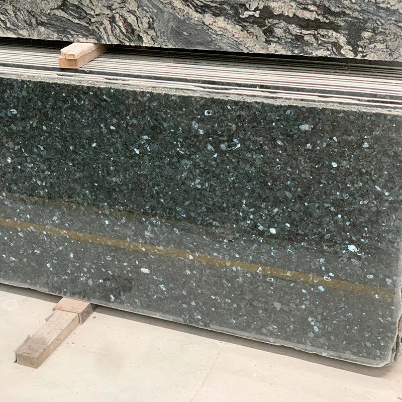 Emerald Pearl Granite Slab for Kitchen Countertop