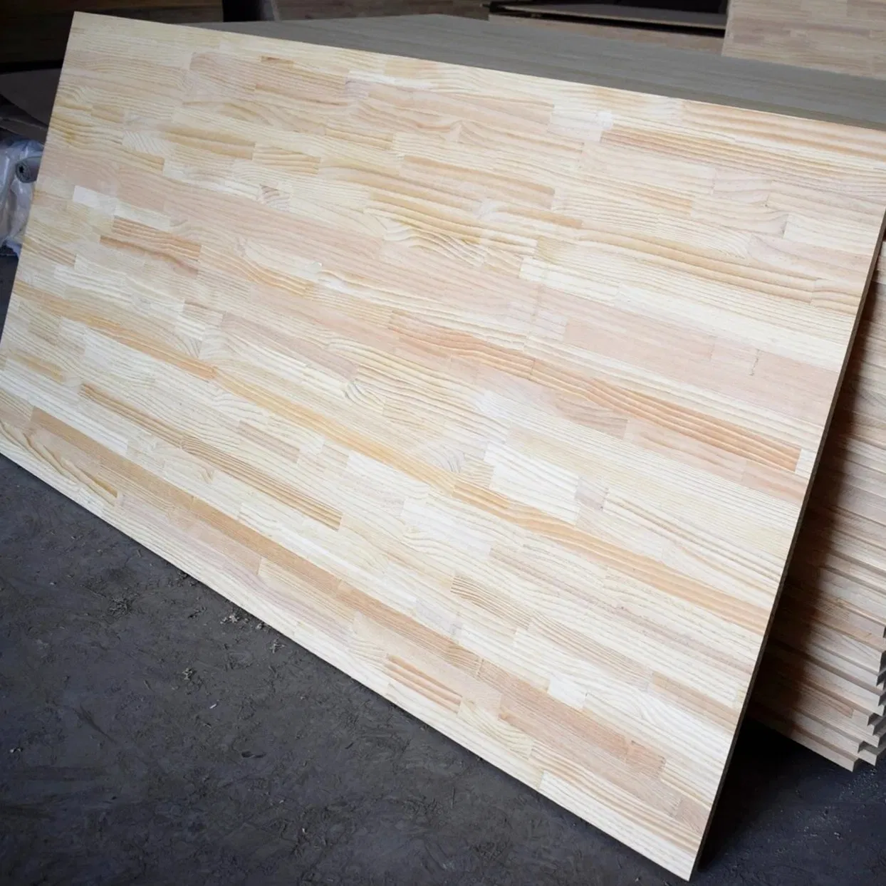 Solid Wood Paulownia Wood Finger Jointed Board Pine Finger Joint Board for Furniture