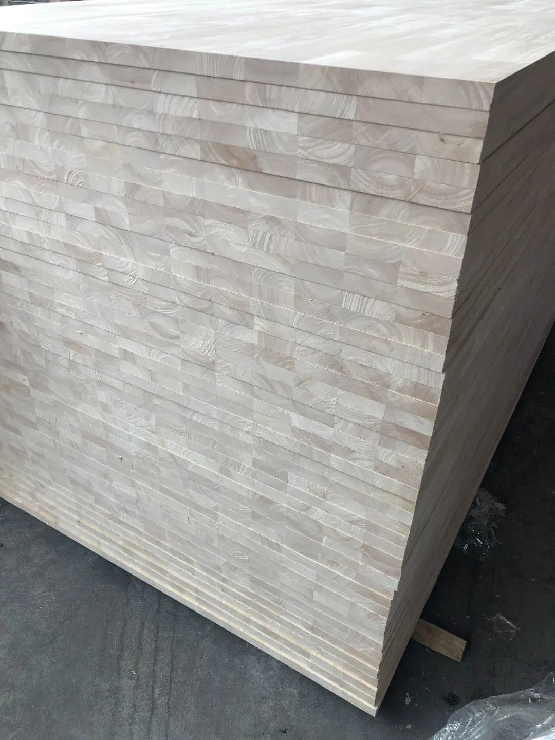 Hot Selling Pine Wood /Rubber Wood/Poplar Wood Finger Joint Board for Furniture