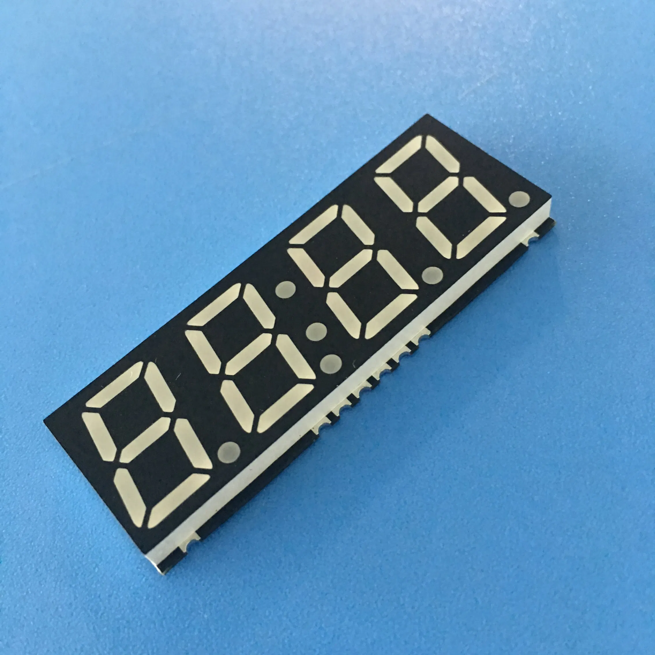 Ultra Bright White 4 Digit 0.56" SMD 7 Segment LED Display for Instrument