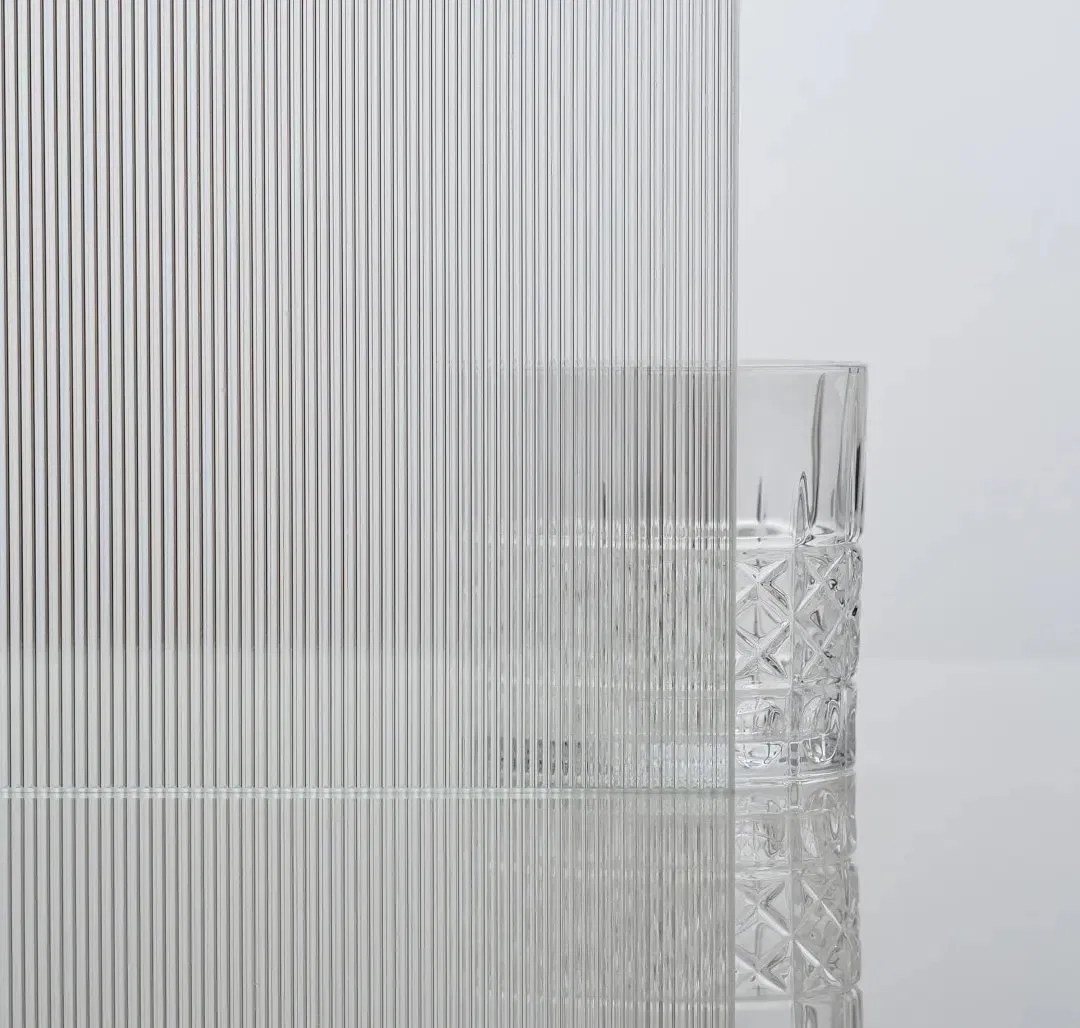 Customized Tecture Low Iron Ultra Narrow Reed Glass Fluted Glass Toughened for Shower Screens and Dividers