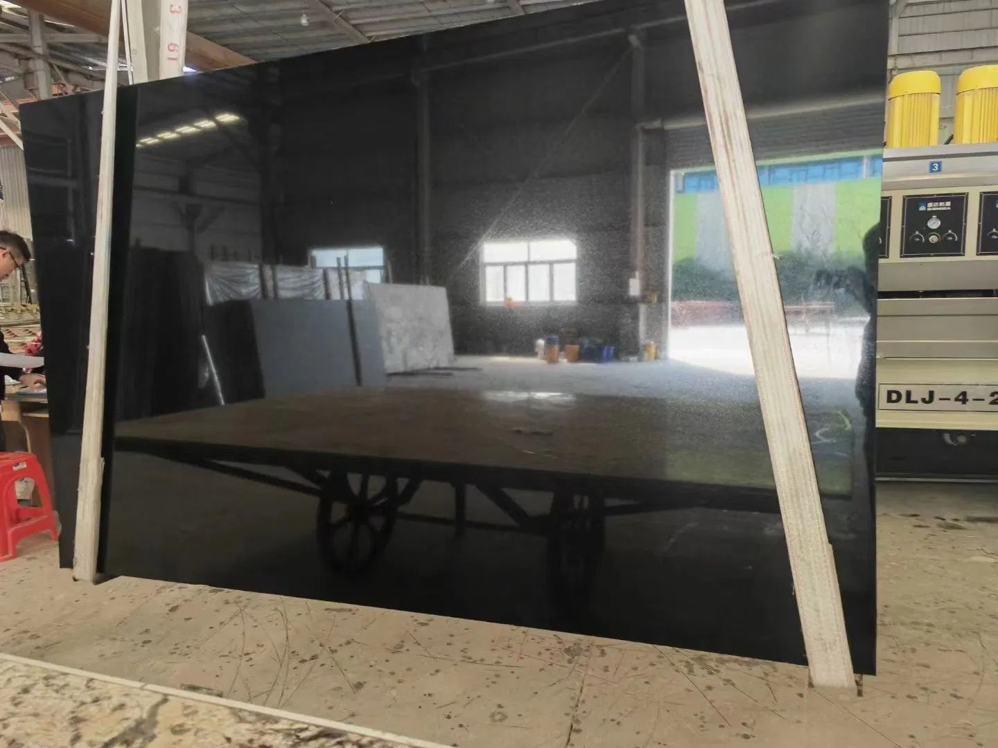 Factory Prices Honed Absolute Black Granite Tiles for Flooring and Wall Cladding