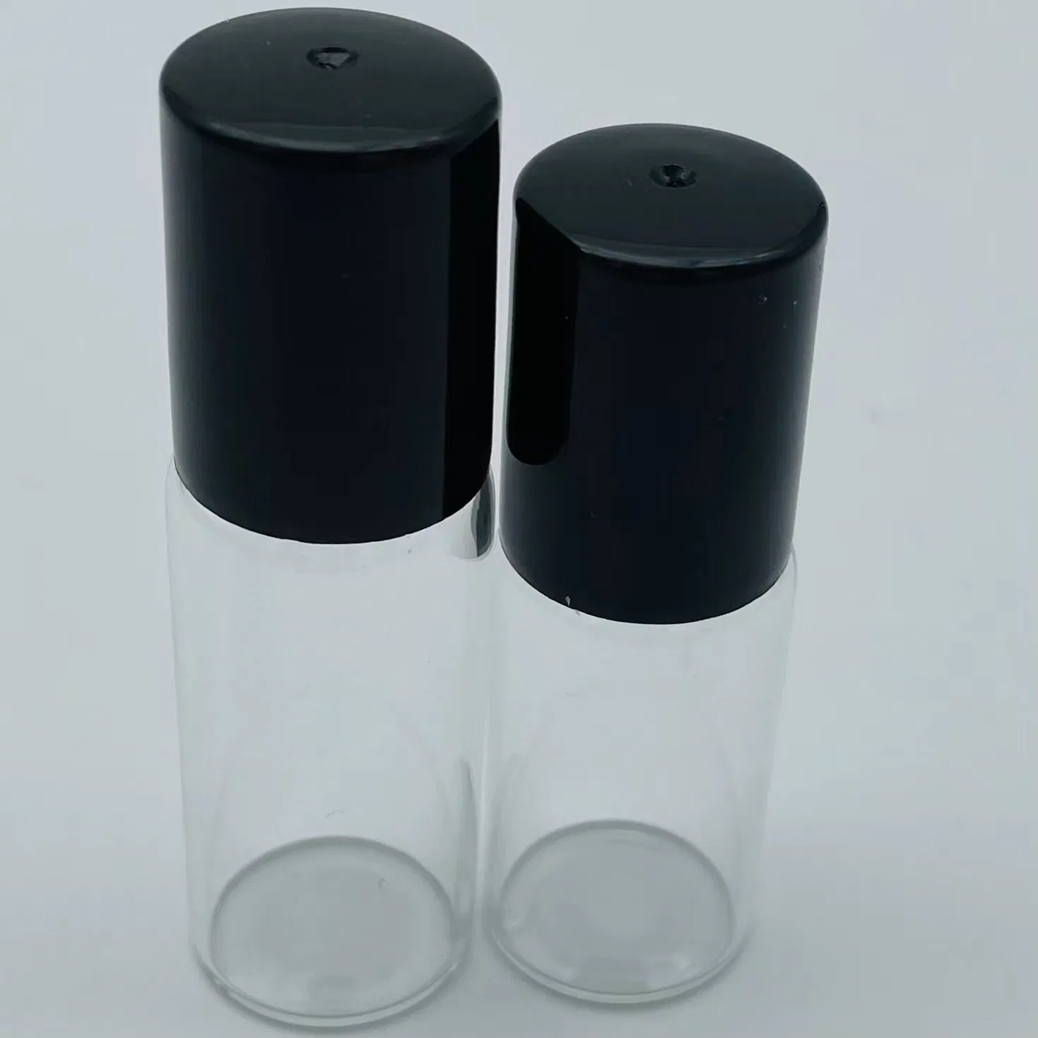 Wholesale 8ml/10ml/12ml/15ml/20ml/25ml/30ml Size Customized Roll on Glass Bottle