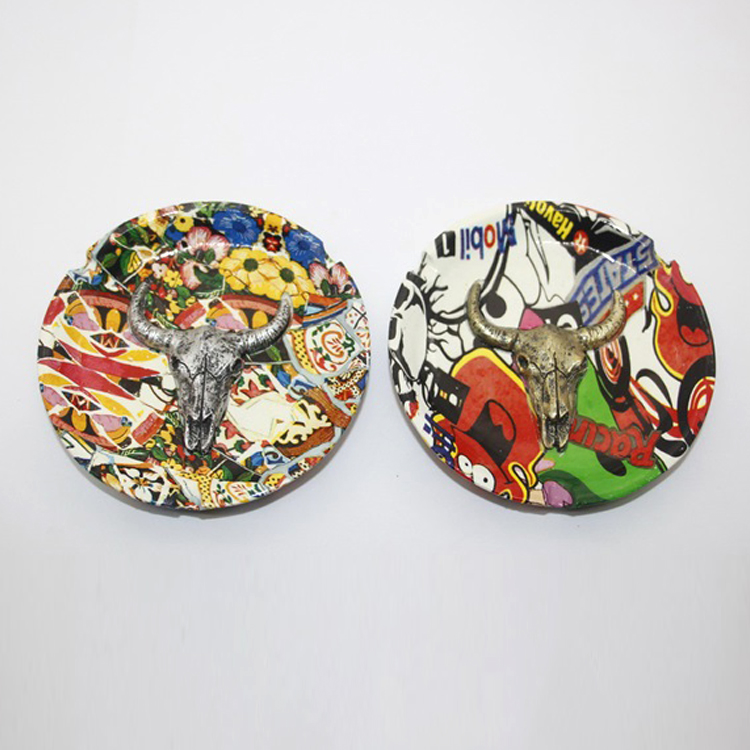 Wholesale Unique Bar Home Decor Ashtray Souvenir Statue Resin Skull Ashtray