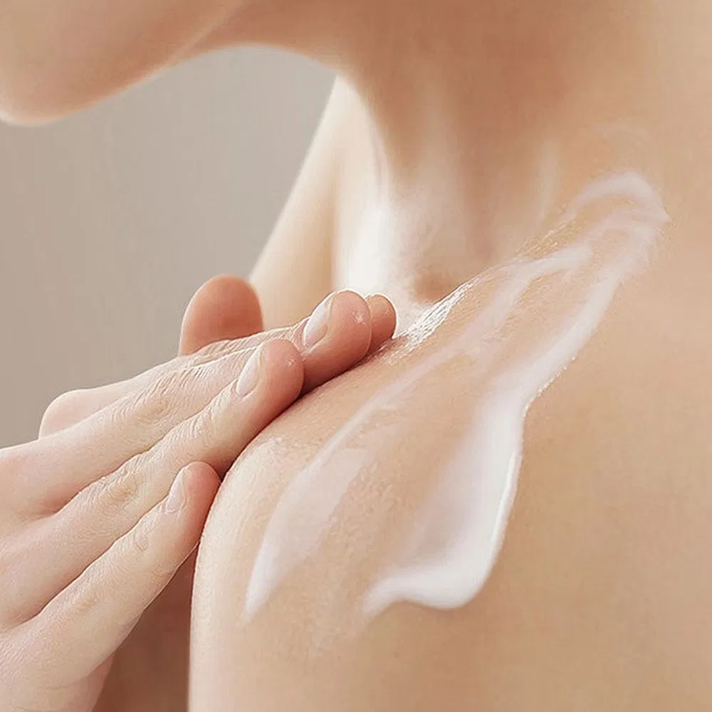 OEM Luxurious Scented Vitamin E Whitening Body Moisturizer for Luxury Skincare Solutions