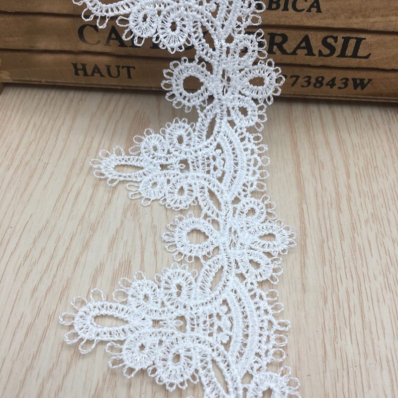 Кружево вышитое для отделки одежды и пижам