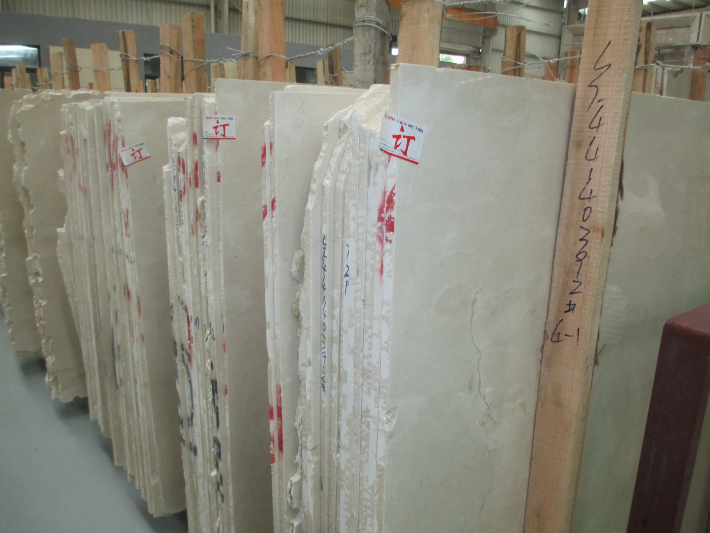 Decoration Material Spanish Jura Beige Marble Cream Marfil Marble Tile