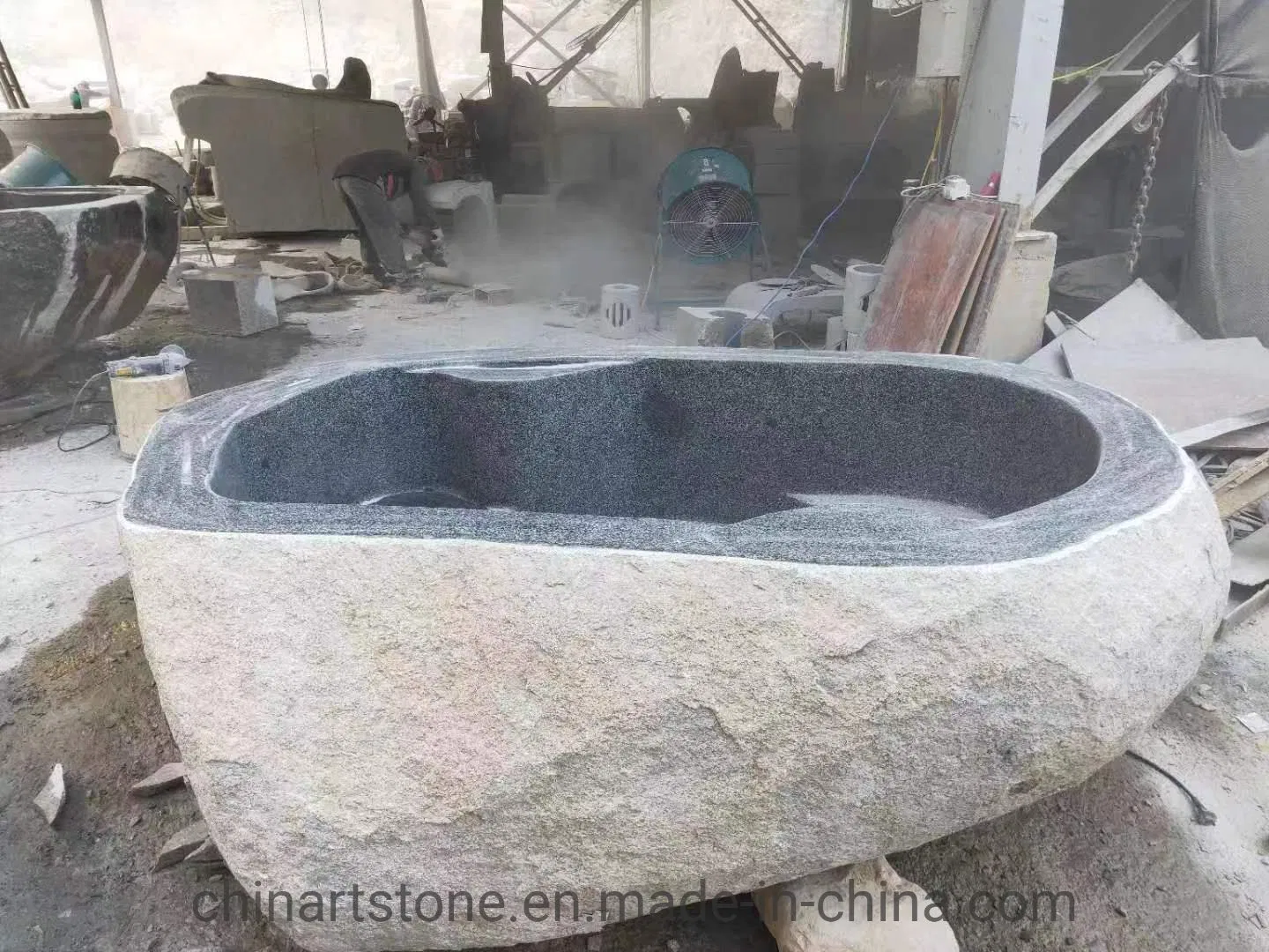 Угловая ванна из натурального мрамора и гранита