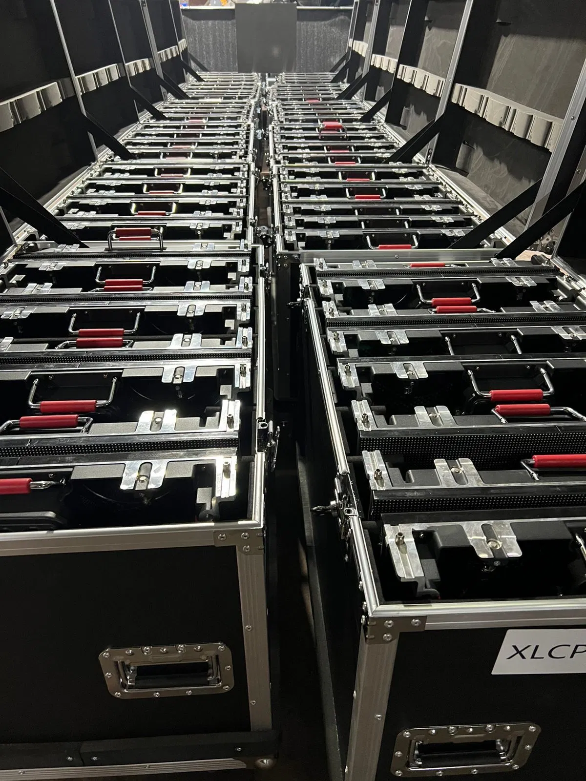 Xlighting 500X500mm P2.9 Full Color P6 Digital Display LED Screen for Wall Adver Advertising