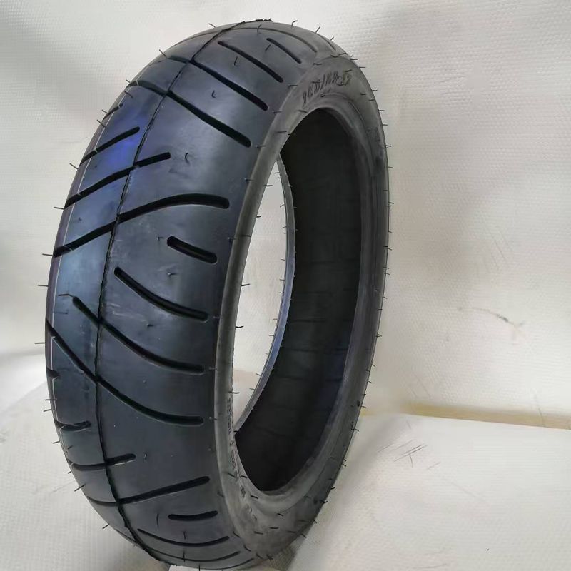 Мотошина 190/50-17 DS220, трубчатого типа