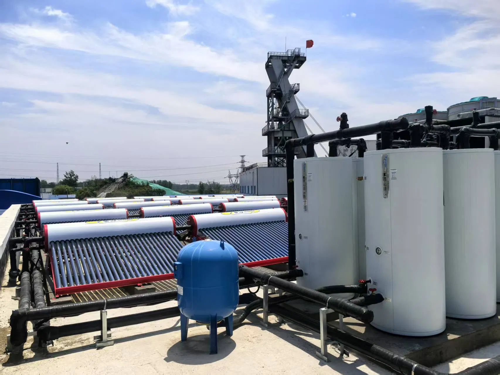 Versatile Integrated Vacuum Tube Passive Solar Water Heater for All Climates