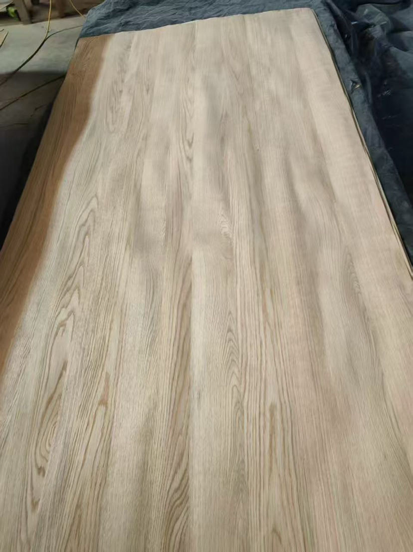 Red Oak Veneer Press Fit Finished Board, for Furniture, Doors and Cabinets, Marble Base.
