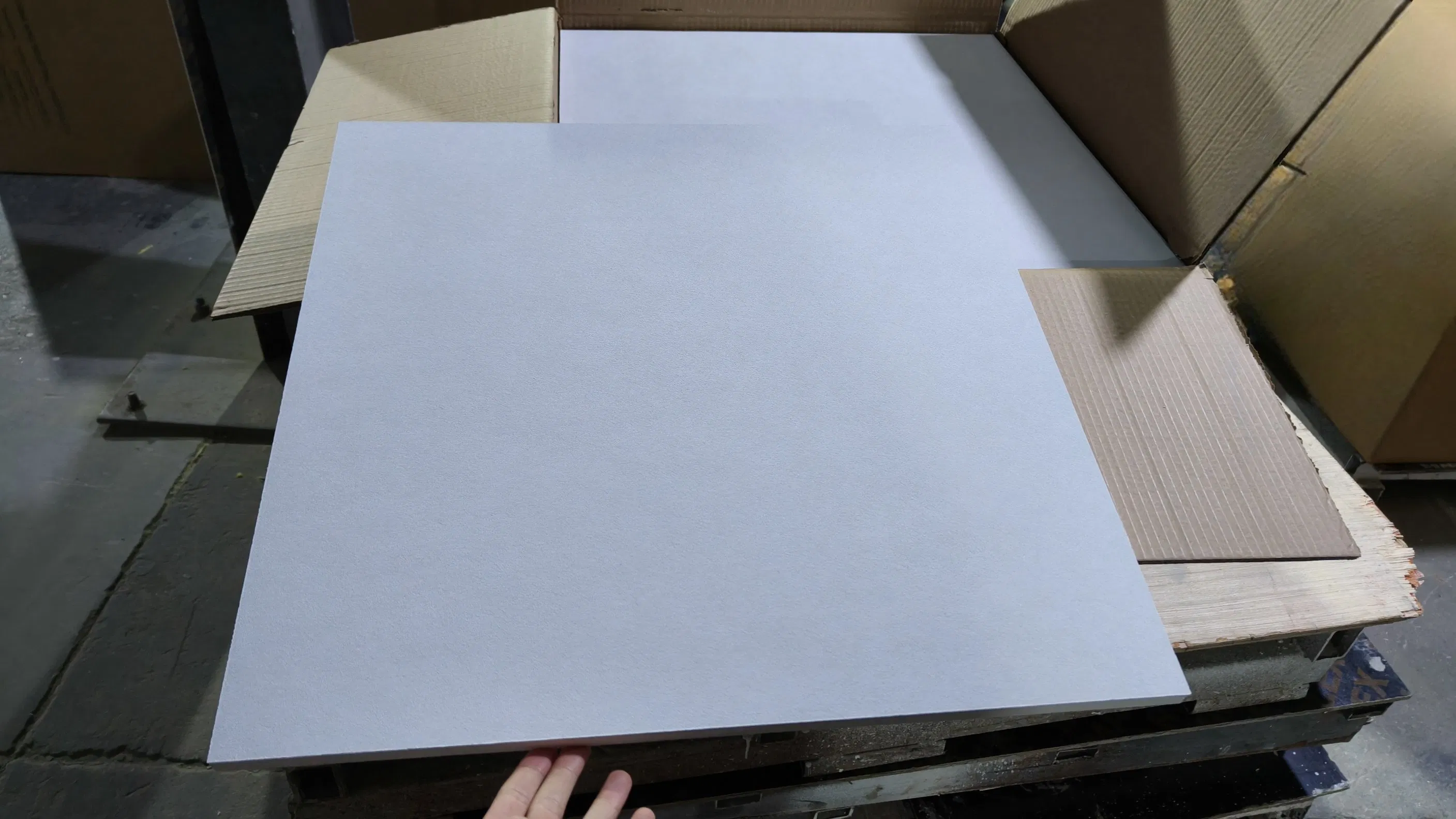 Fiberglass Acoustic Ceiling Tiles for Restaurants Cafes Bars Video Halls Video Studios