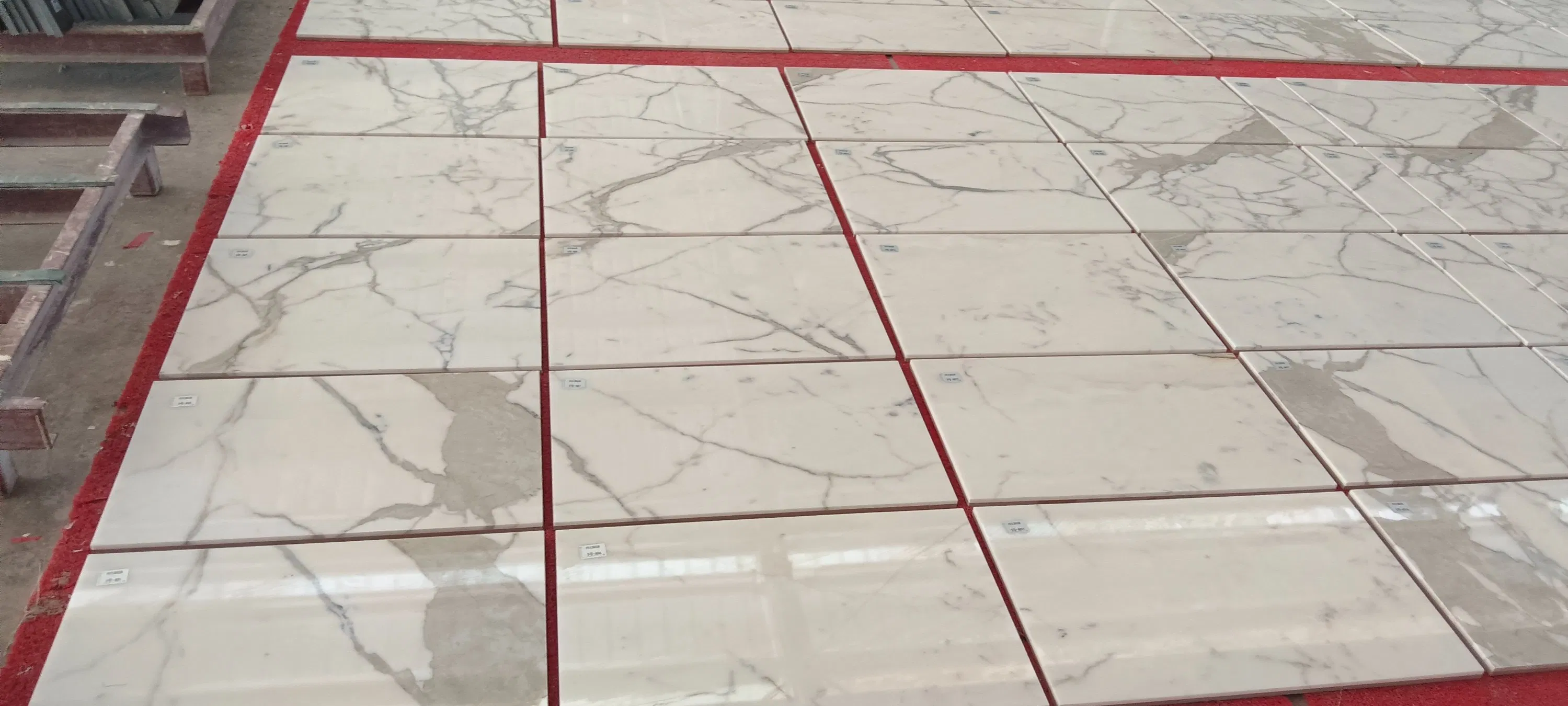 Natural White/Black/golden/Beige/Green/Brown/Blue/red/Grey/Light Marble/Granite/Travertine/Stone/Mosaic/Onyx Floor/Wall/paving calacacatta Tile for Decoration