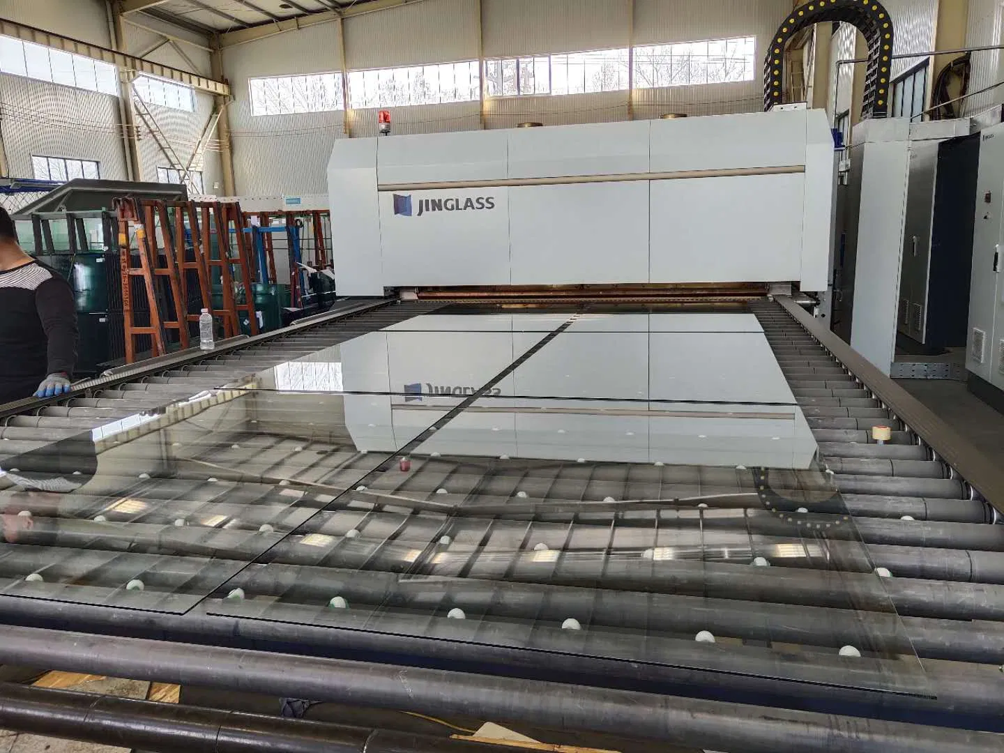 5, 6mm Tempered Laminated Glass/Low E/Reflective/Patterned/Acid Etched Glass with Csi