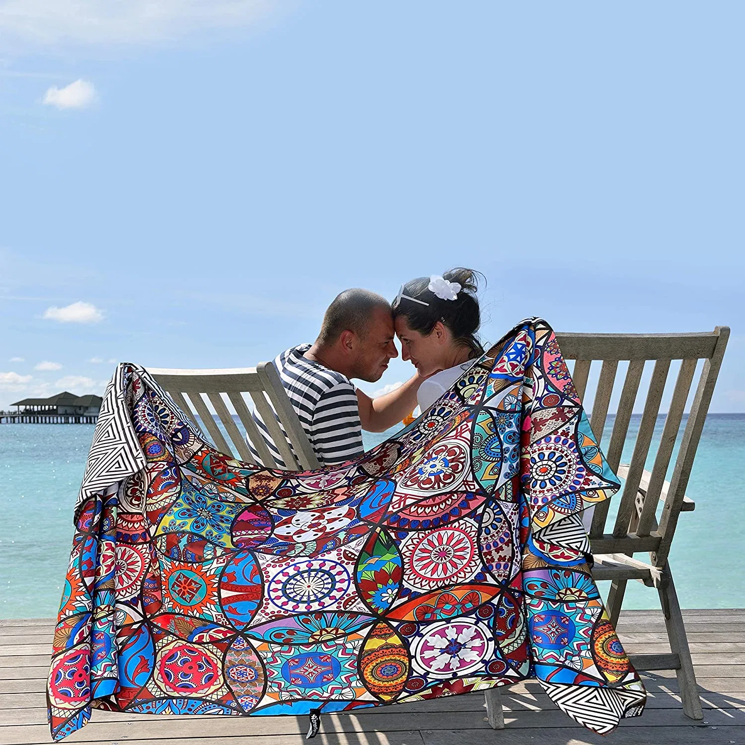 Custom Logo Microfiber Beach Towel for Eco-Friendly Quick Drying