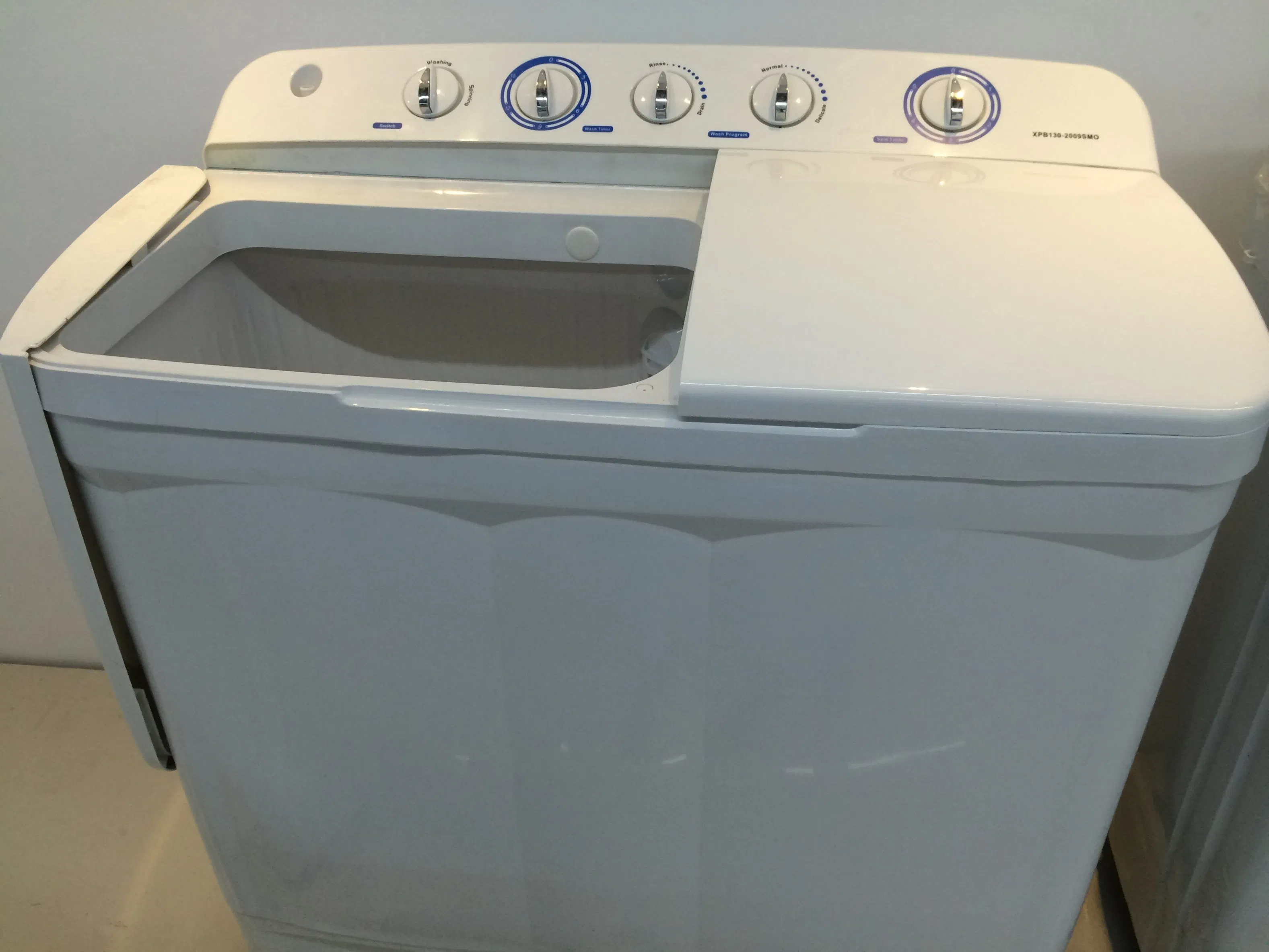 11kg Large Capacity Household Semi-Automatic Double Drum Washing Machine